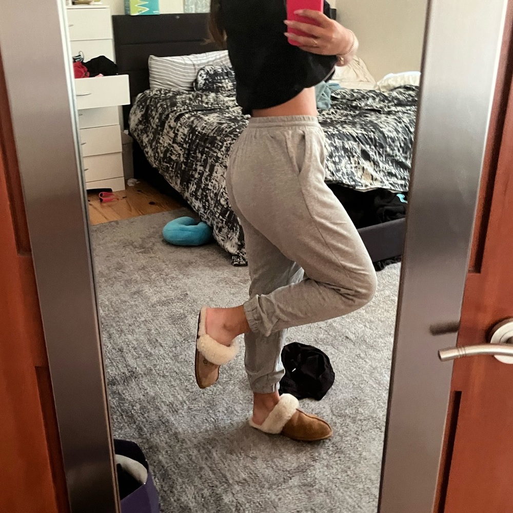Grey sweatpants. Womens S.